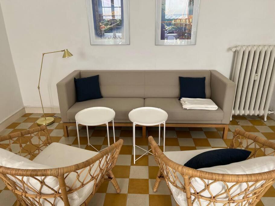 Beautiful Garden Apartment Steps From The Beach Menton Eksteriør bilde